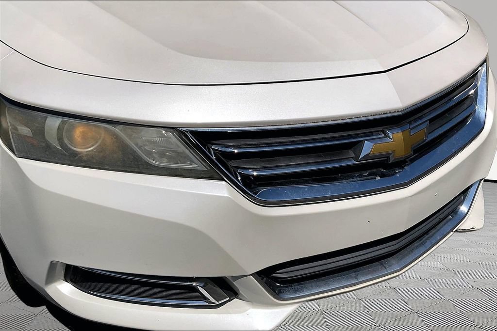 Used 2014 Chevrolet Impala LT w/ Convenience Package FWD image 36