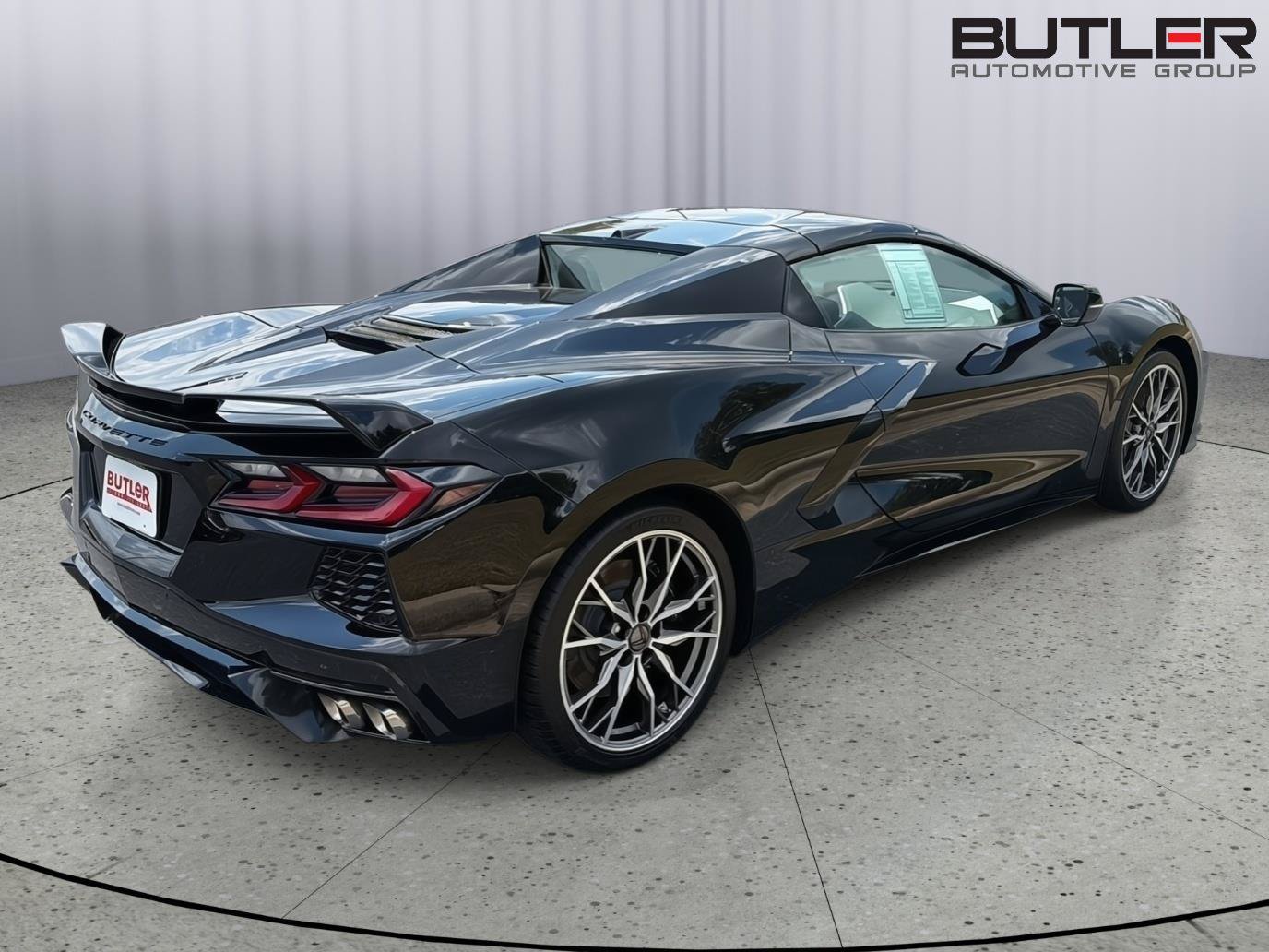 Used 2024 Chevrolet Corvette Stingray Premium Conv w/ Z51 Performance Package RWD image 6