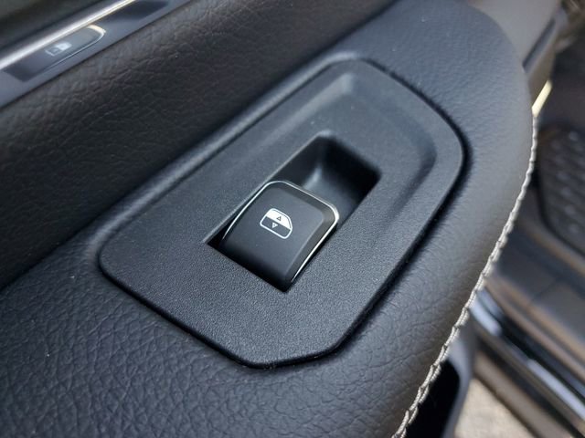 New 2026 RAM 1500 Laramie AWD/4WD image 19