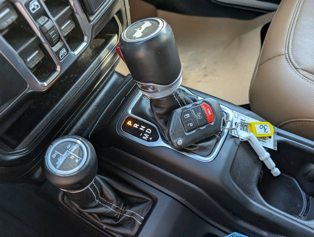 Used 2021 Jeep Wrangler Unlimited Sahara w/ Cold Weather Group image 32