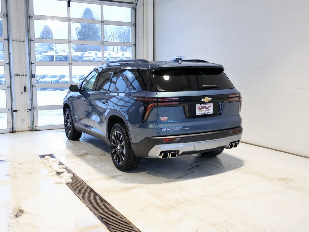 Used 2025 Chevrolet Traverse LT w/ Sun and Wheel Package image 8