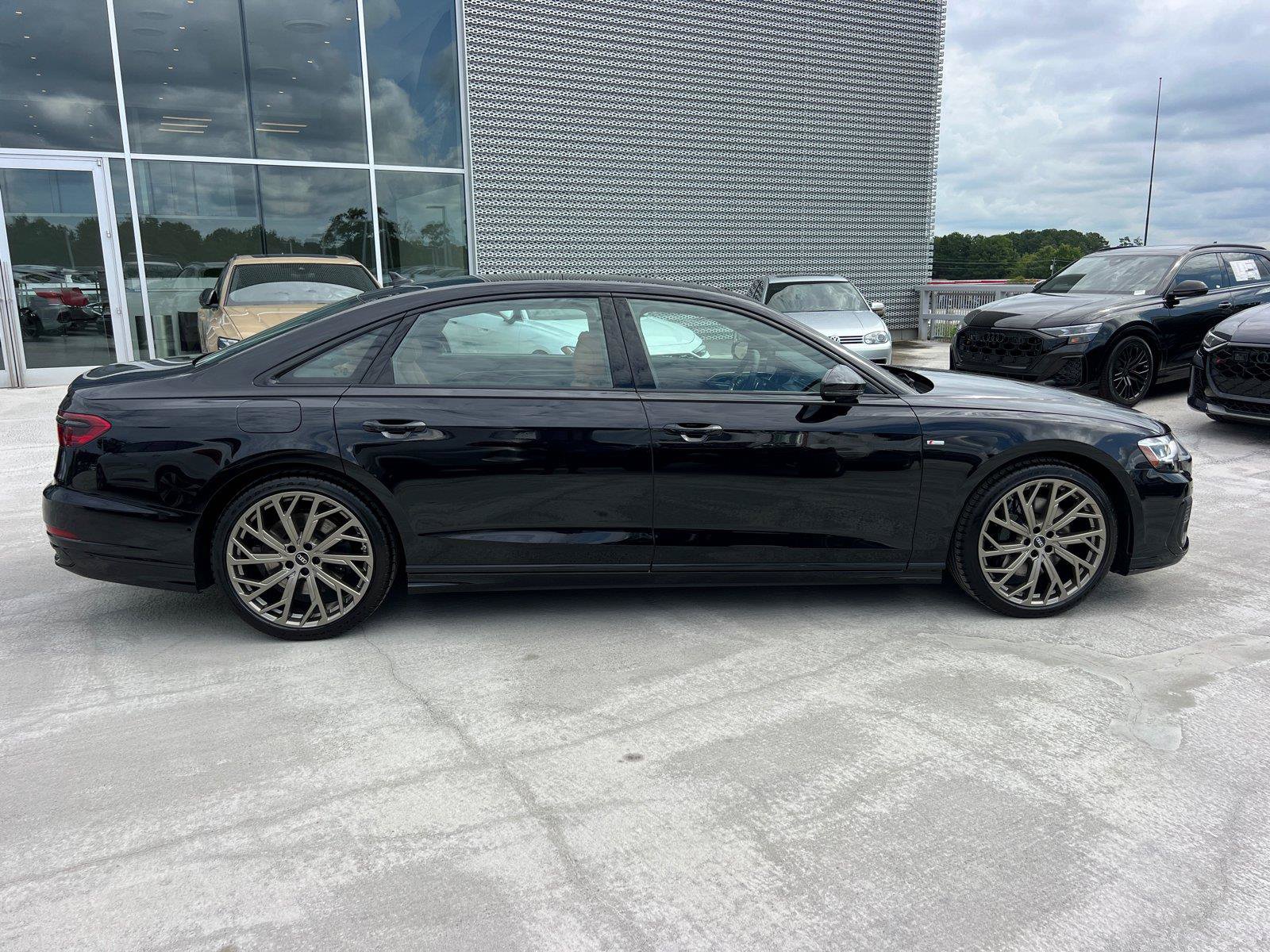 New 2026 Audi A8 L 3.0T AWD/4WD image 4