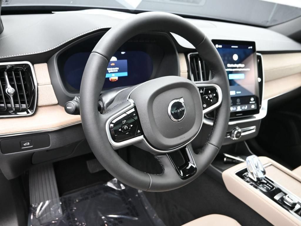 New 2026 Volvo XC90 B6 Core AWD/4WD image 13