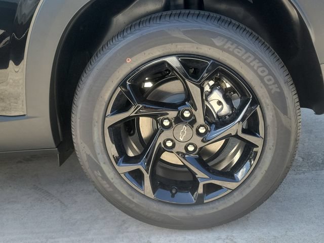 New 2026 Chevrolet Trax LT w/ Driver Confidence Package FWD image 5
