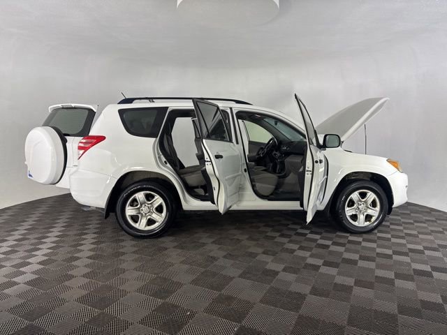 Used 2012 Toyota RAV4 4WD image 16