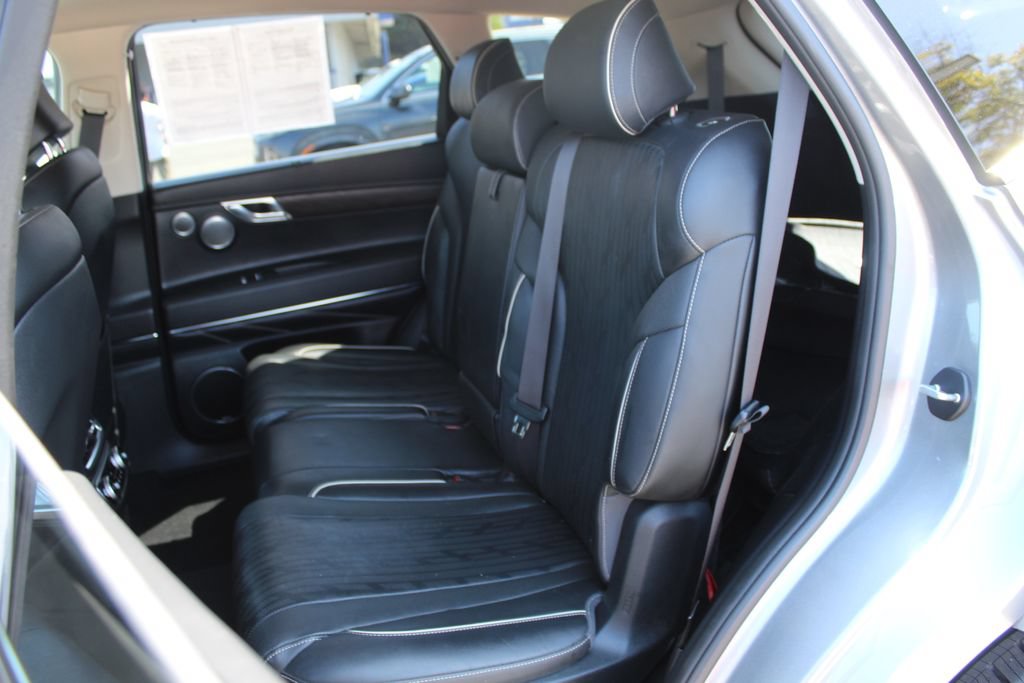 Used 2023 Genesis GV80 3.5T Advanced + AWD/4WD image 17