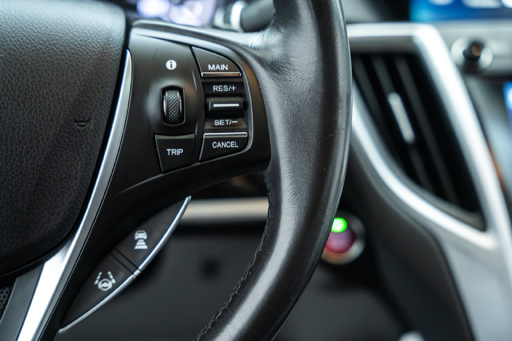 Used 2018 Acura TLX FWD image 25