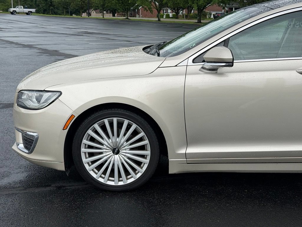 Used 2017 Lincoln MKZ Reserve FWD image 10