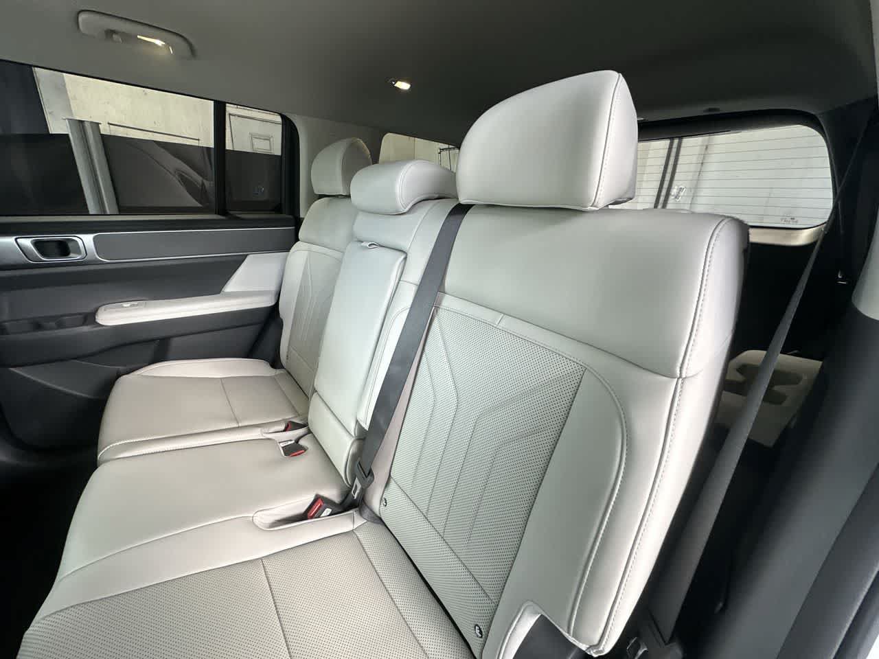 New 2027 Hyundai Santa Fe SEL FWD image 22