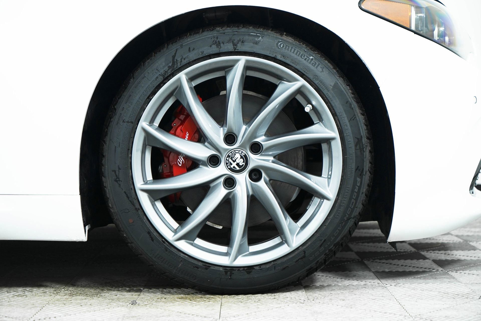 New 2024 Alfa Romeo Giulia Sprint image 9