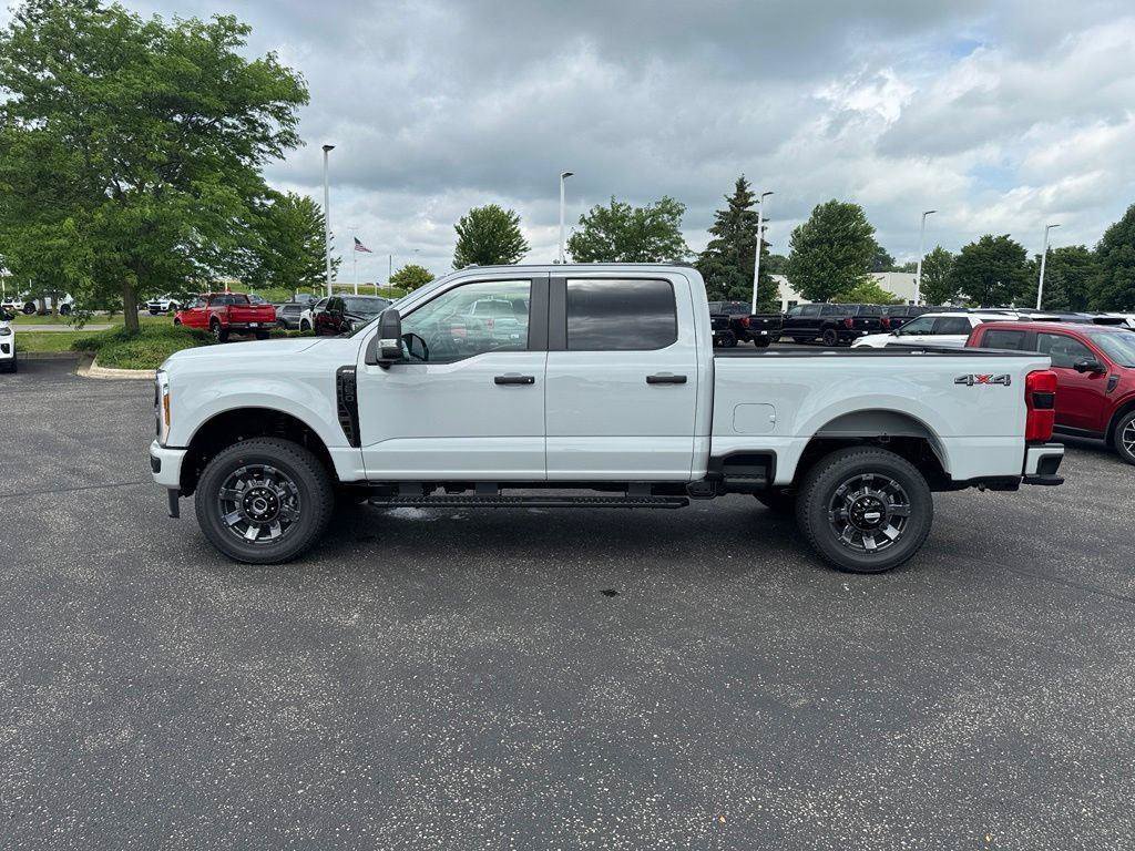 New 2026 Ford F250 XL w/ STX Appearance Package AWD/4WD image 8