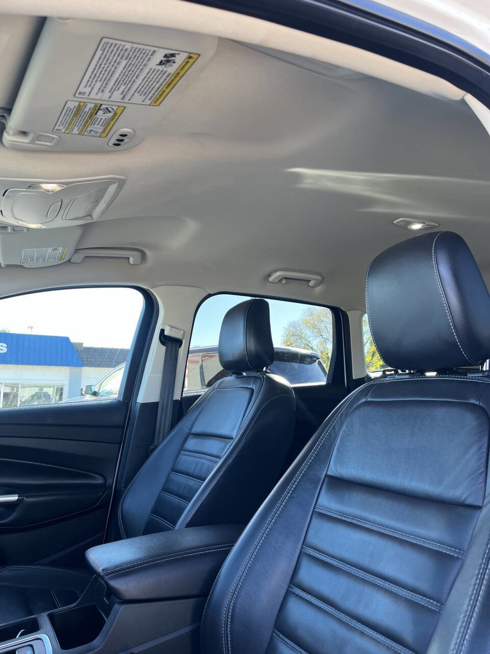 Used 2019 Ford Escape Titanium image 16