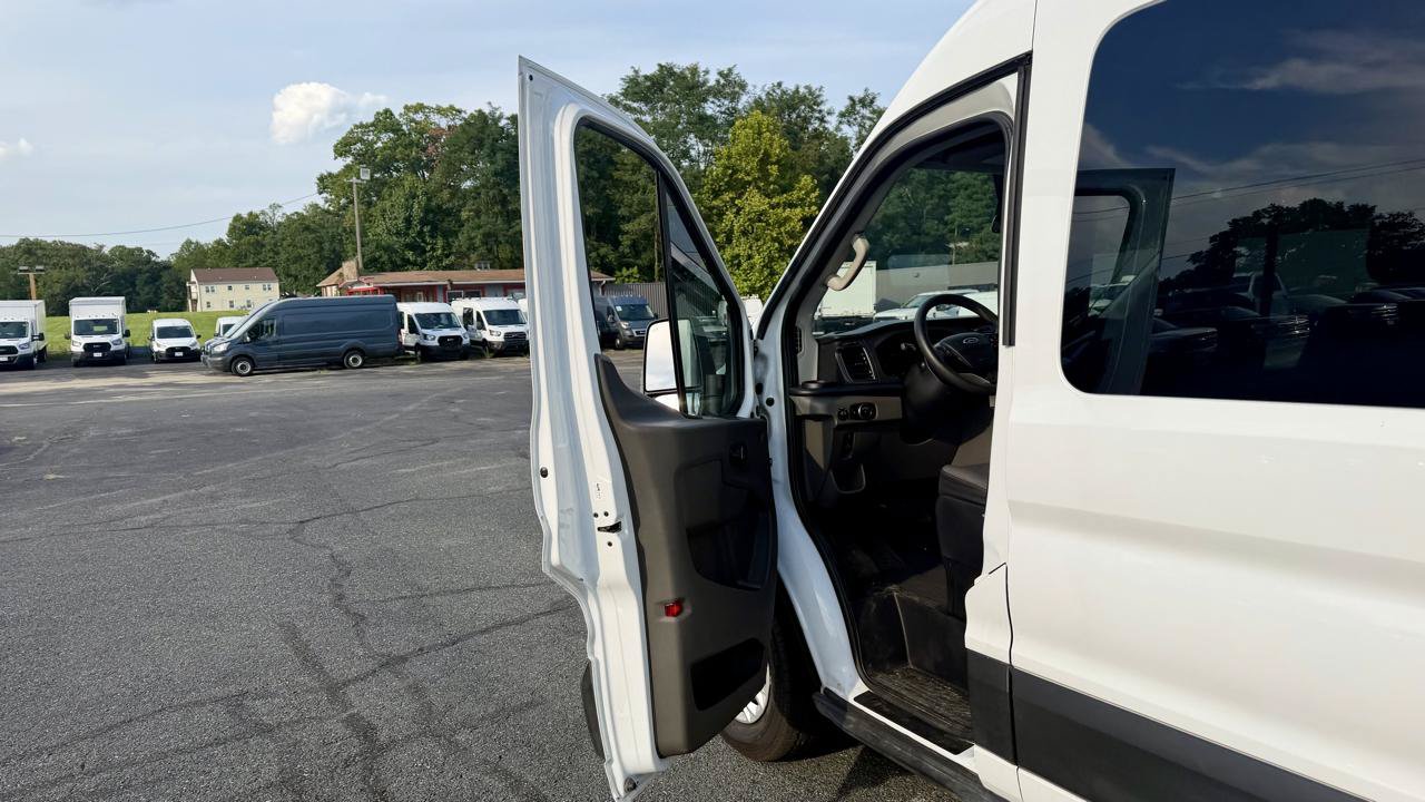 Used 2024 Ford Transit 350 XLT RWD image 14