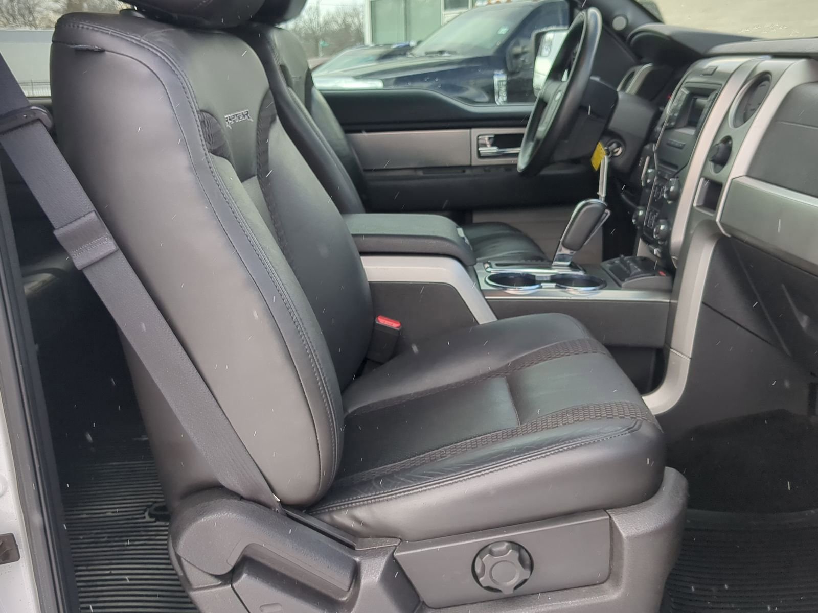 Used 2014 Ford F150 Raptor image 23