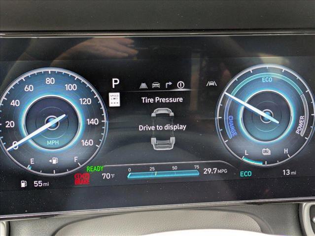 New 2025 Hyundai Elantra SEL image 11