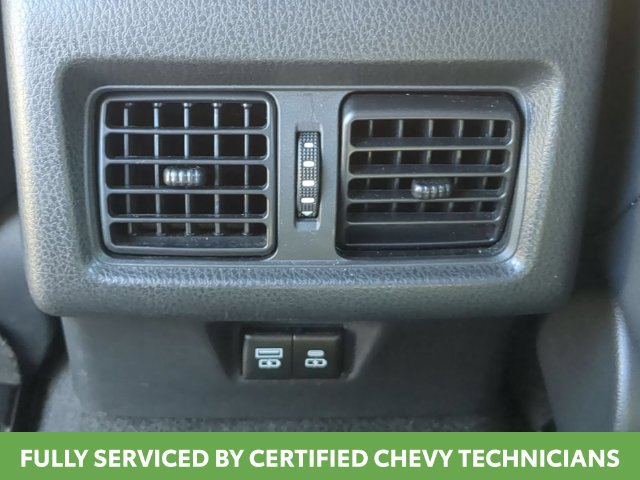 Used 2025 Toyota Camry SE FWD image 39