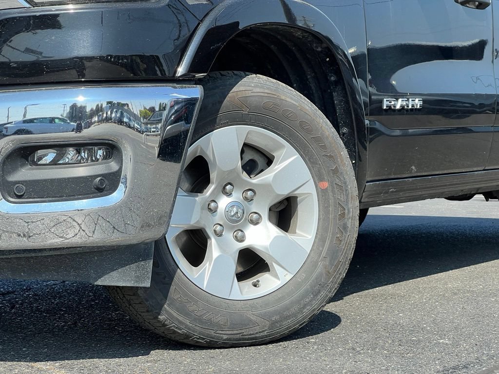Used 2025 RAM 1500 Big Horn AWD/4WD image 2