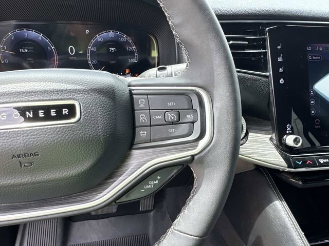 Used 2024 Jeep Wagoneer L Series II w/ Flexible Seating Group image 28