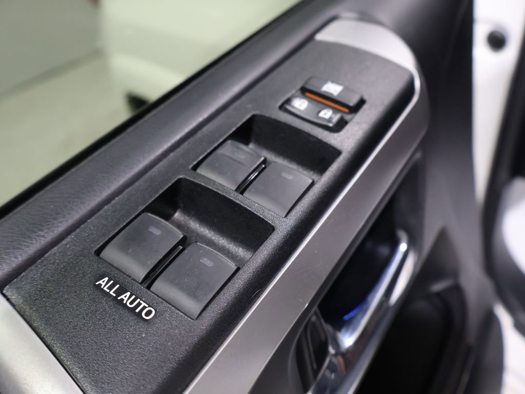 Used 2023 Toyota 4Runner Limited image 14