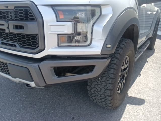 Used 2019 Ford F150 Raptor w/ Equipment Group 802A Luxury image 9