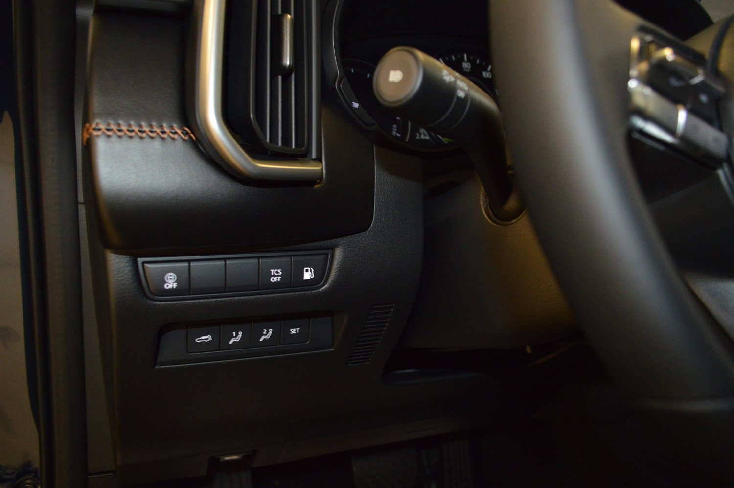 Used 2025 MAZDA CX-50 AWD 2.5 Hybrid w/ Weather Package image 16