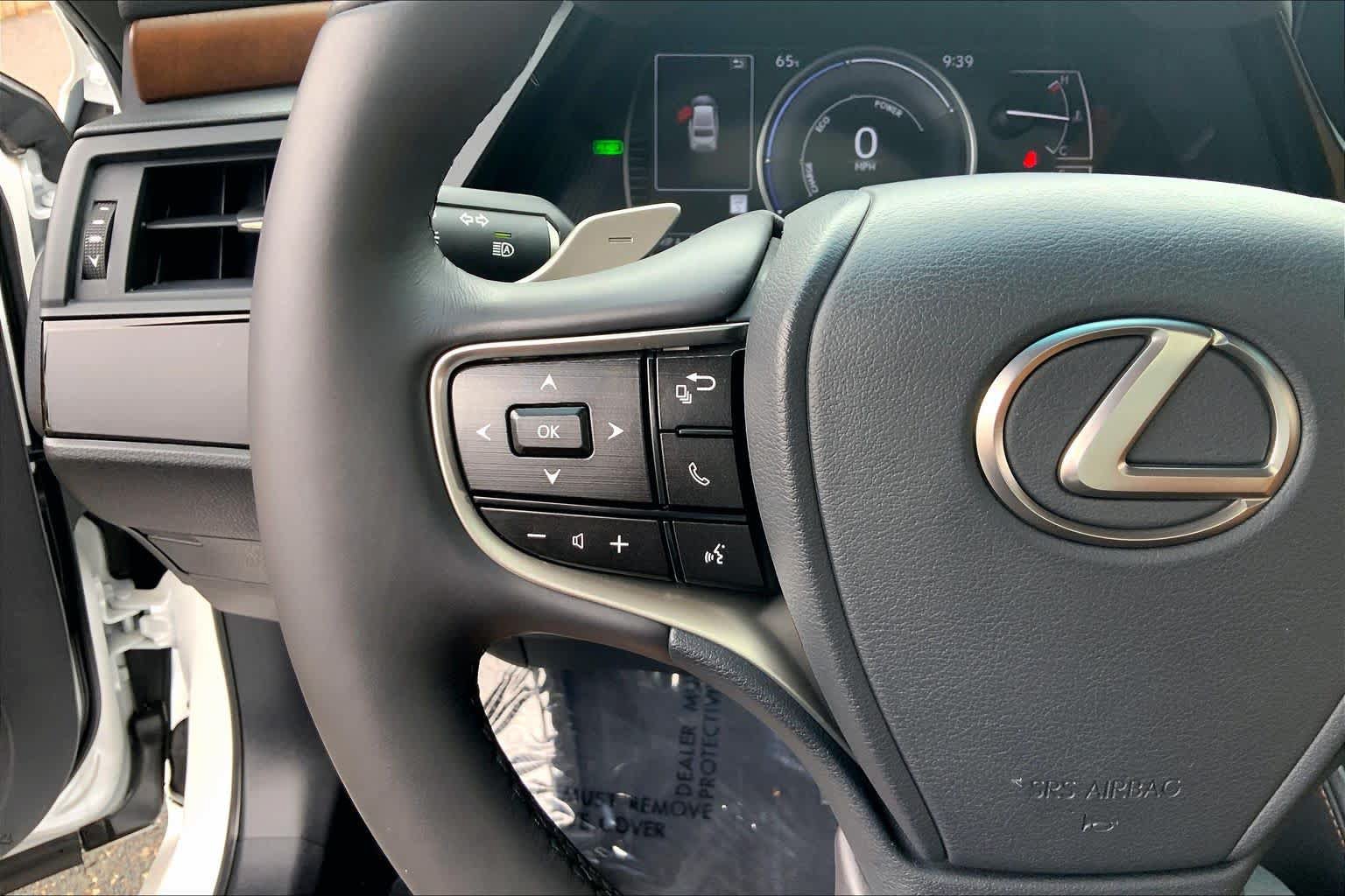 Used 2023 Lexus ES 300h w/ Premium Package FWD image 24