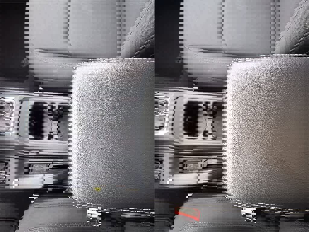 Used 2023 Jeep Wrangler Sahara image 21