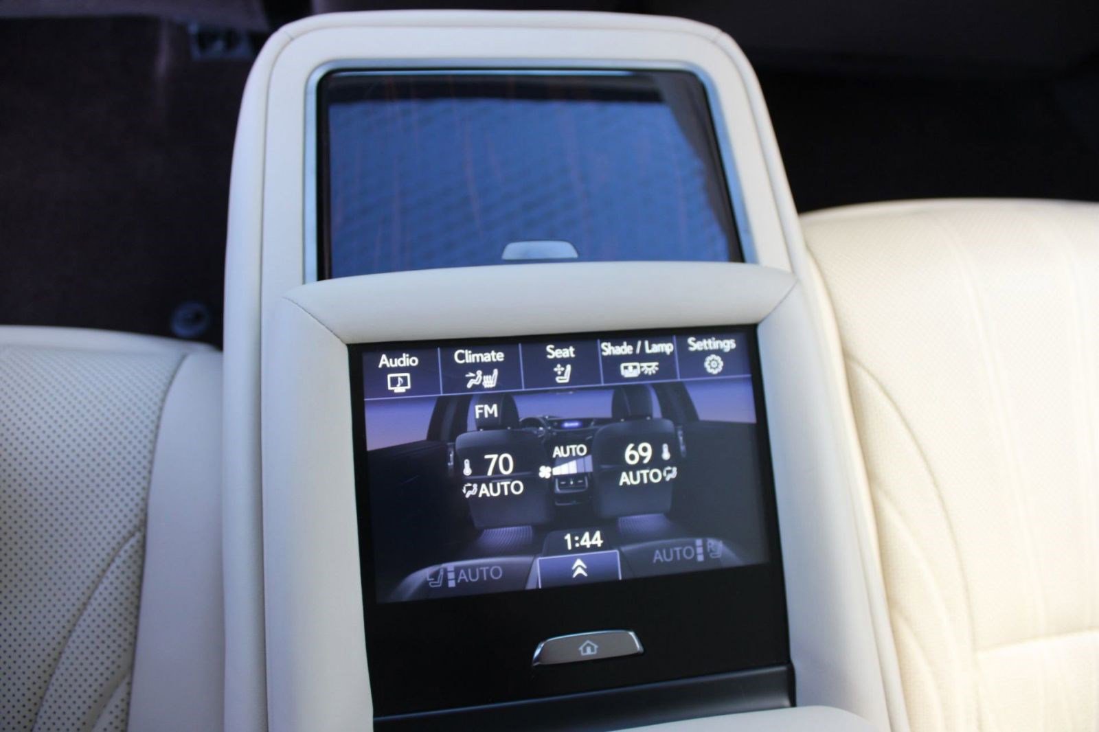 Used 2018 Lexus LS 500 AWD w/ Luxury Package image 28