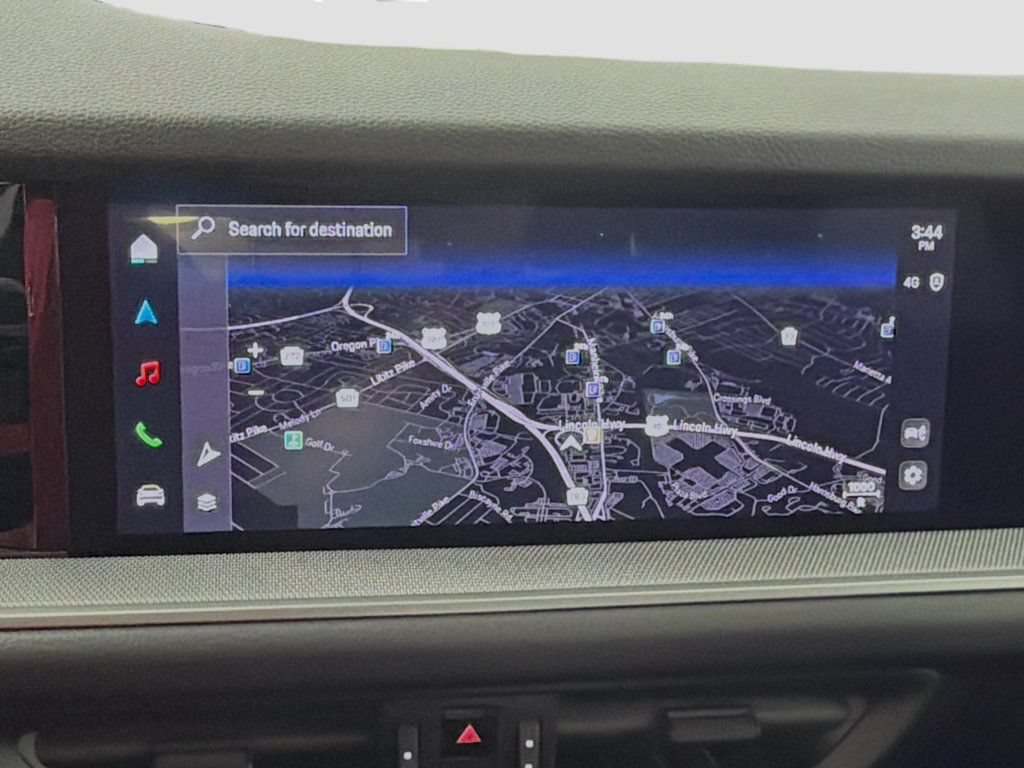 Certified 2025 Porsche Cayenne AWD/4WD image 18