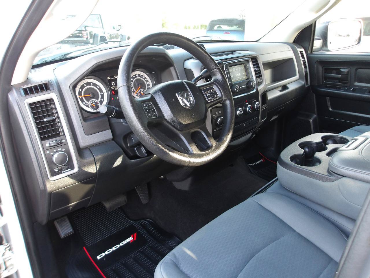 Used 2014 RAM 1500 ST w/ SXT Appearance Group AWD/4WD image 9