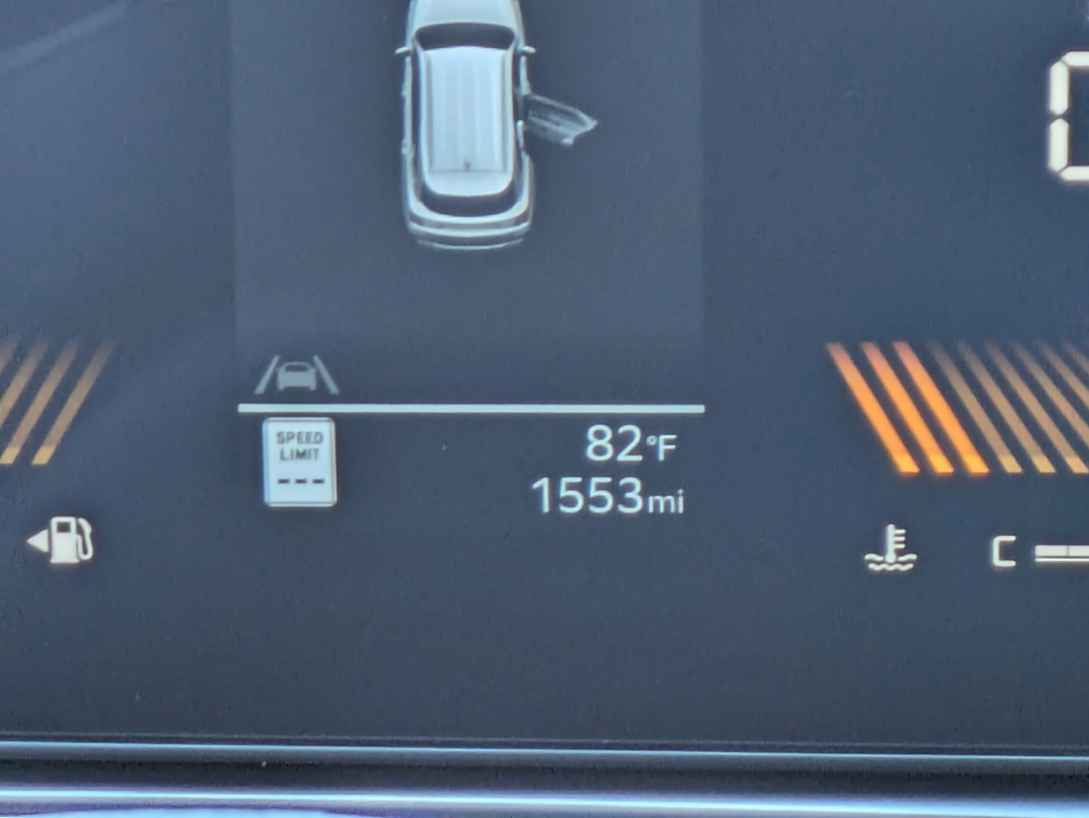 Certified 2025 Kia Sorento S w/ Panoramic Sunroof Package image 32