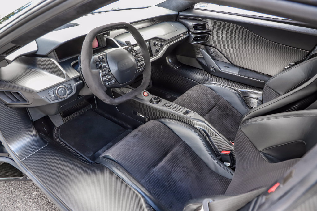 Used 2017 Ford GT RWD image 94