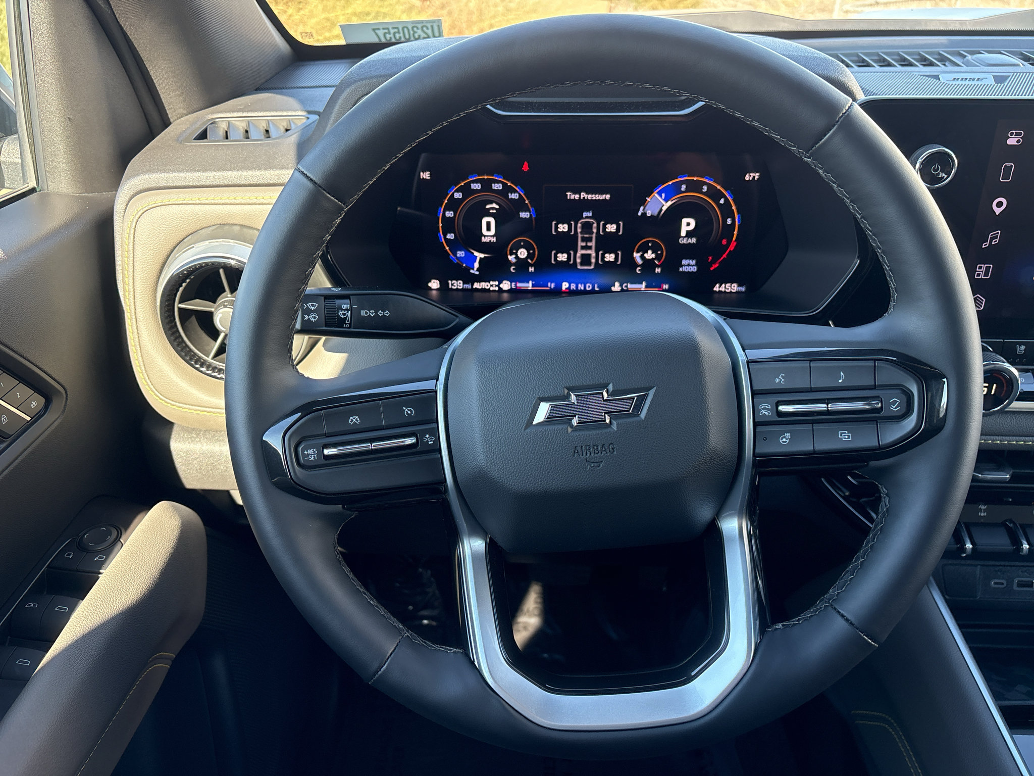 Used 2025 Chevrolet Colorado ZR2 w/ Midnight Edition AWD/4WD image 21