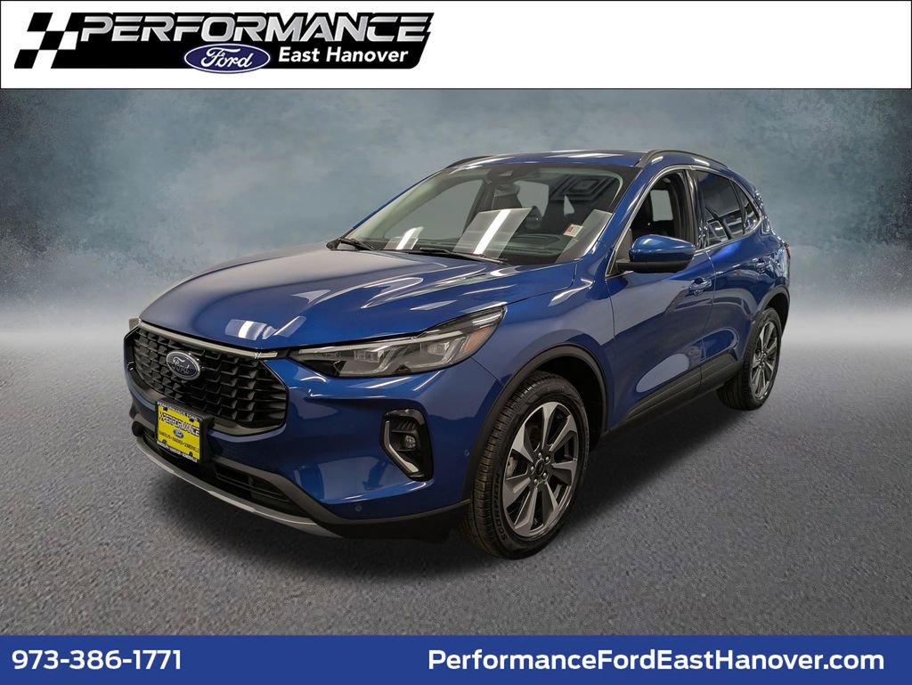 Certified 2023 Ford Escape Platinum w/ Premium Technology Package