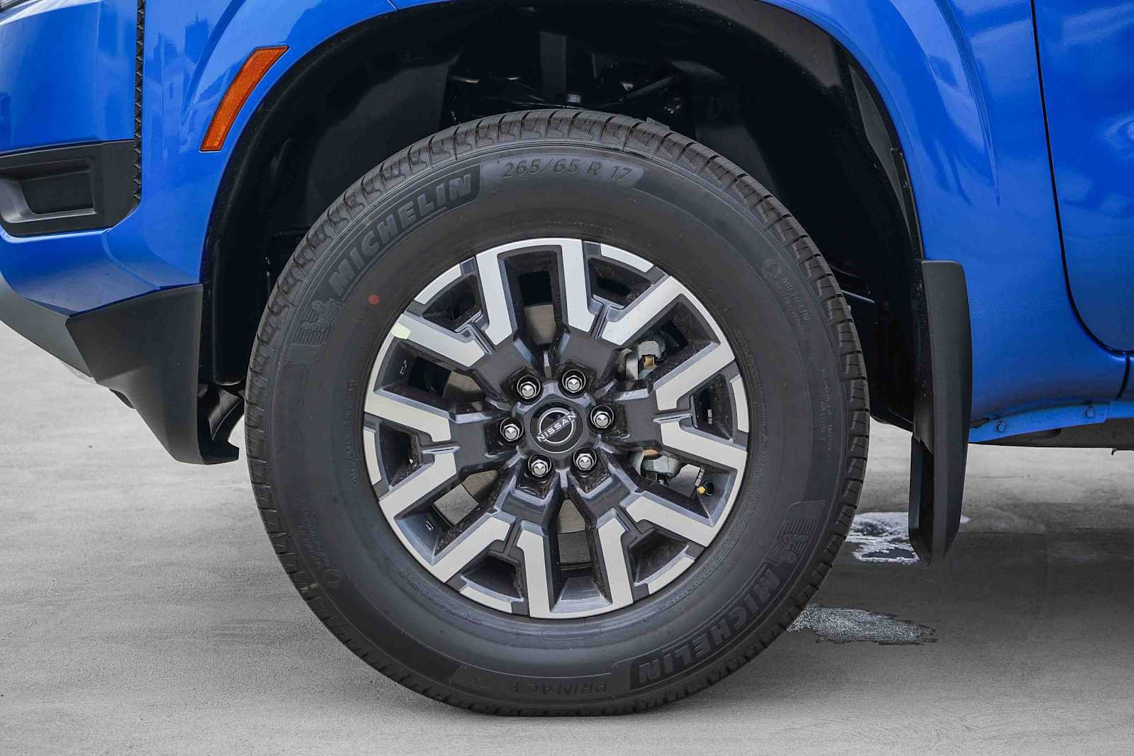 New 2026 Nissan Frontier SV w/ Tow Package AWD/4WD image 11