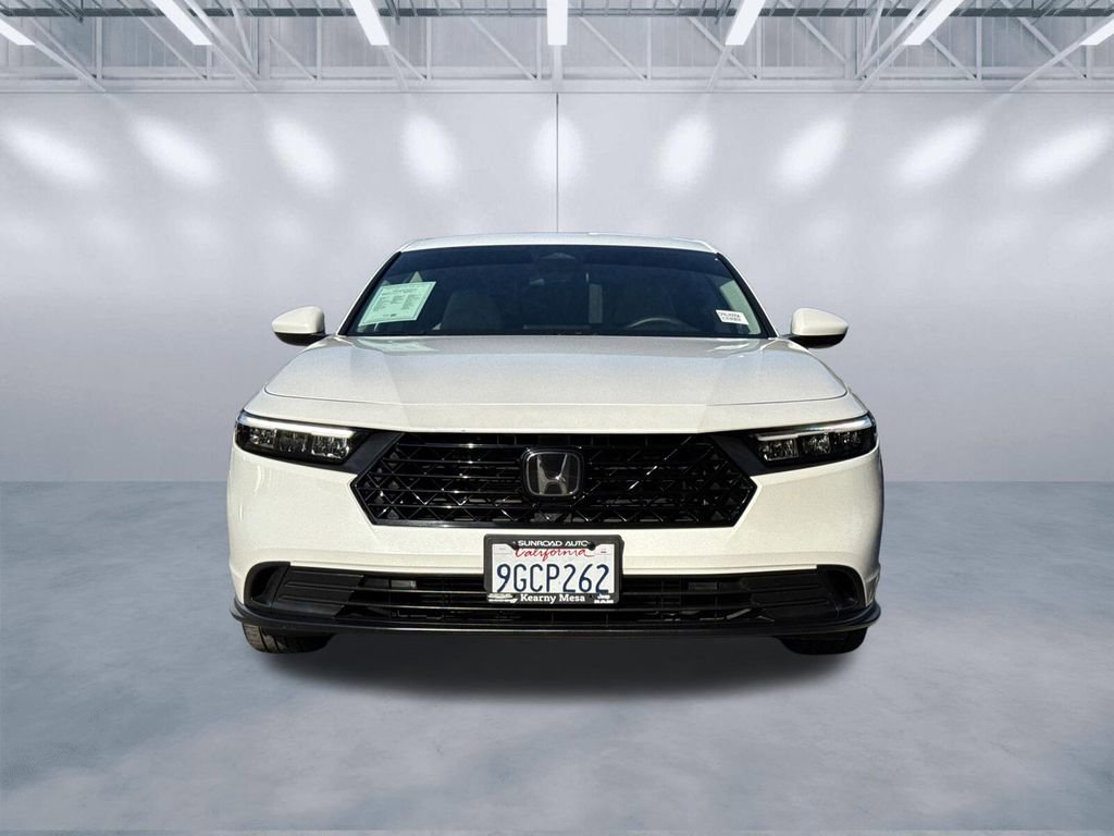 Used 2023 Honda Accord LX image 2