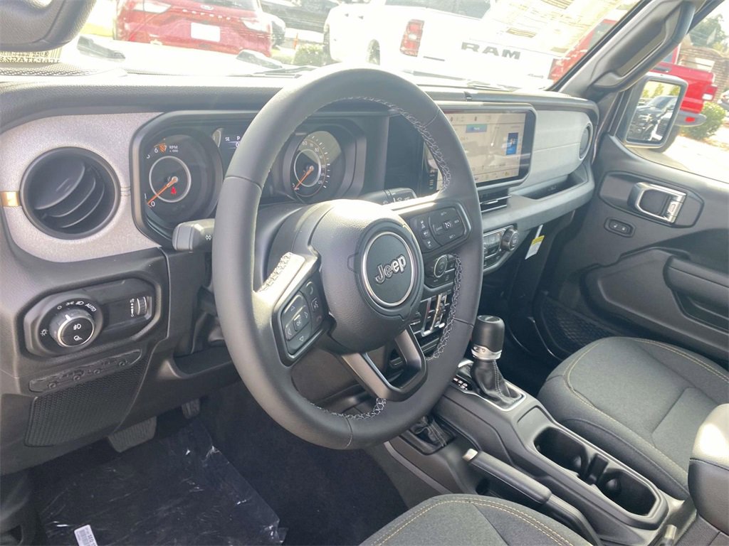 New 2025 Jeep Gladiator Sport image 18