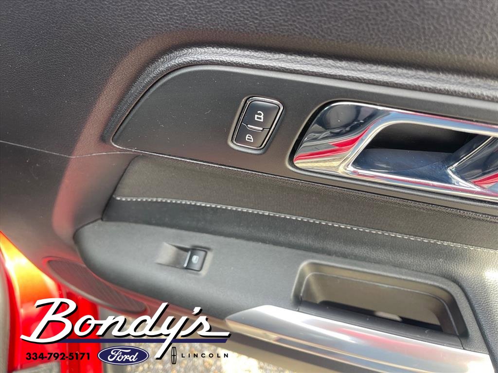 Used 2017 Ford Mustang GT image 19
