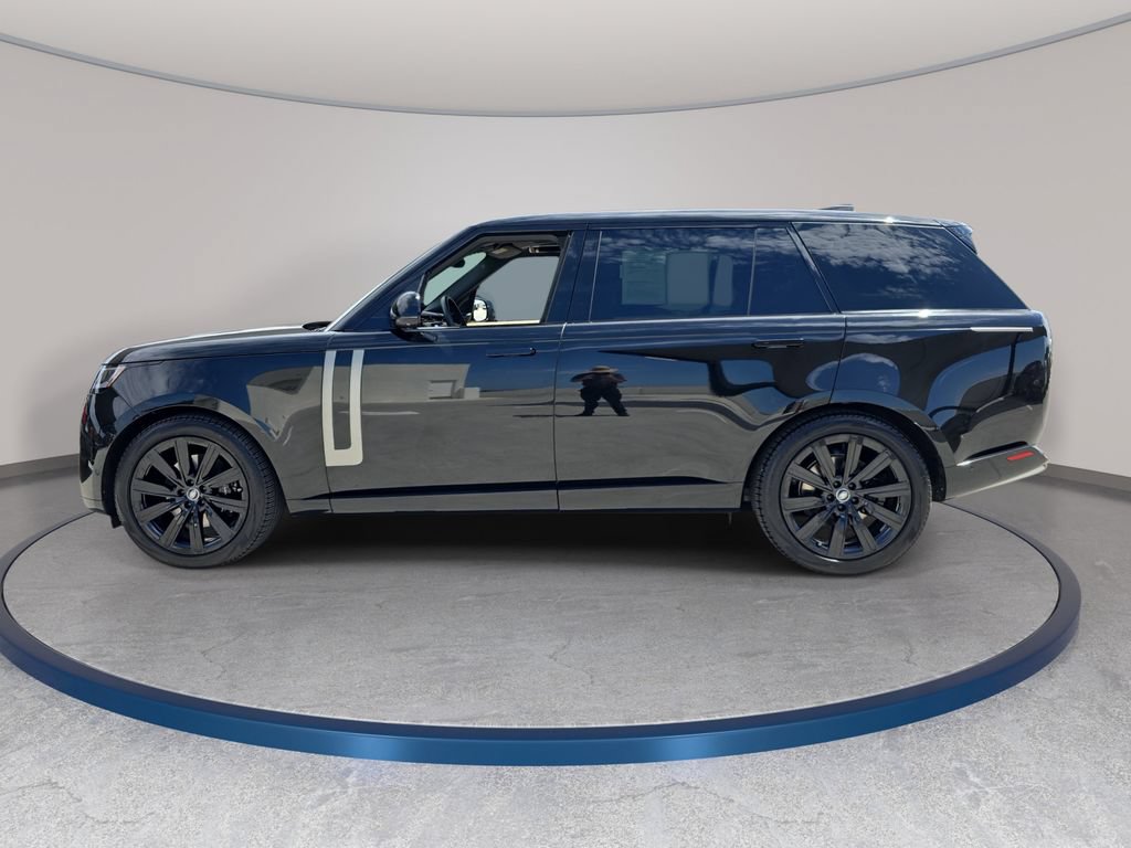 Certified 2025 Land Rover Range Rover Long Wheelbase SE AWD/4WD image 8