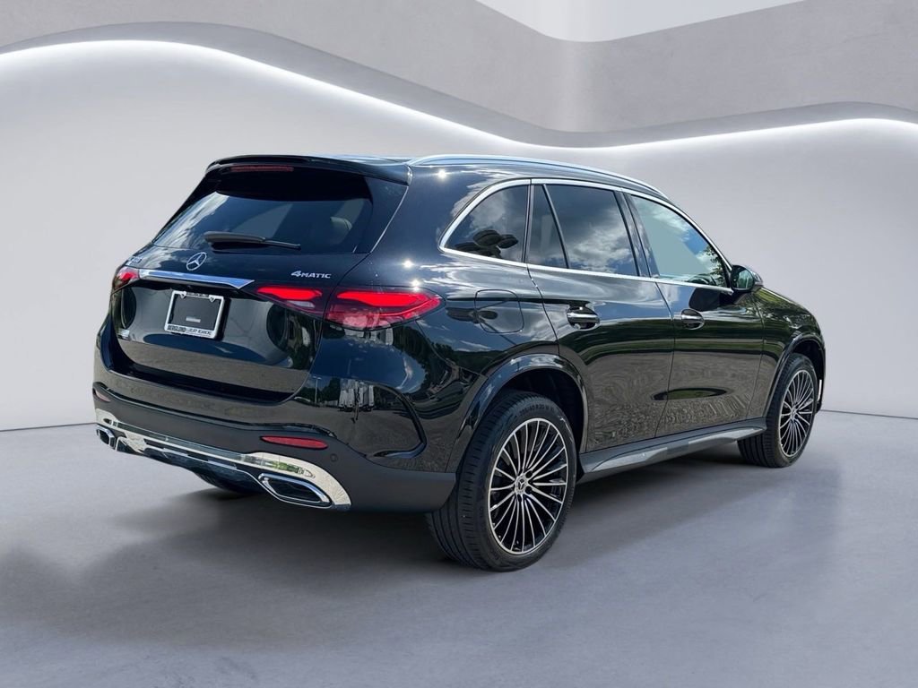 New 2025 Mercedes-Benz GLC 300 4MATIC image 4