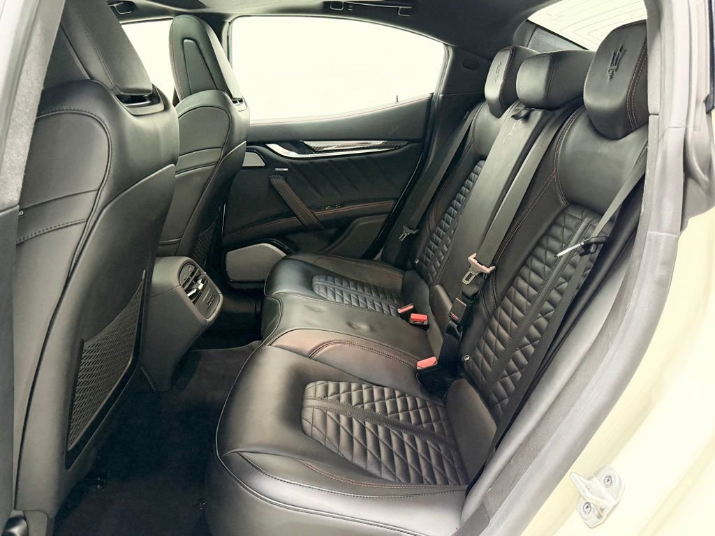 Used 2023 Maserati Ghibli Trofeo image 39