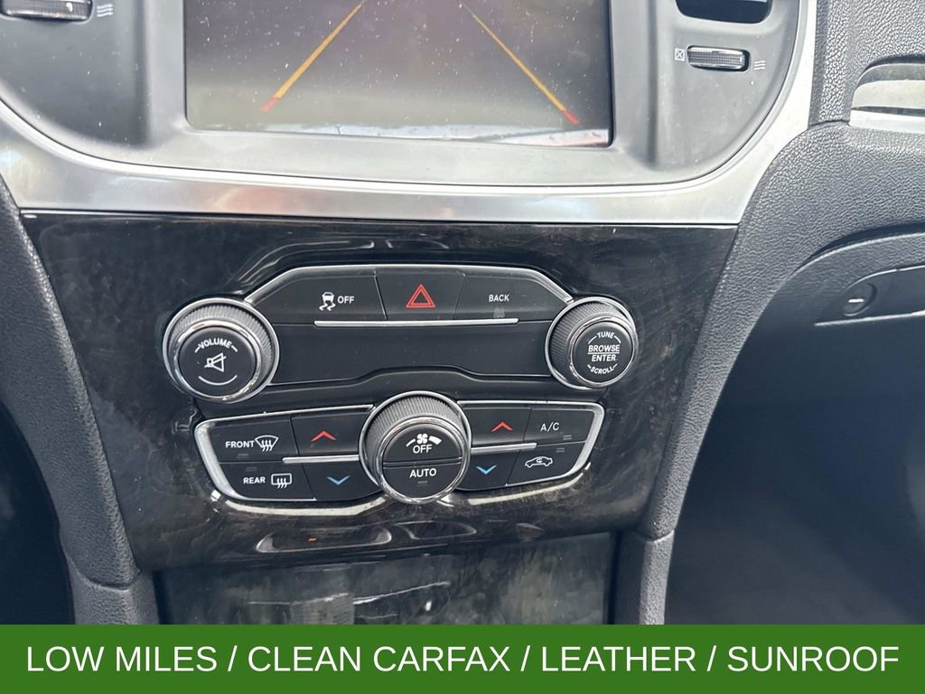 Used 2016 Chrysler 300 C image 25