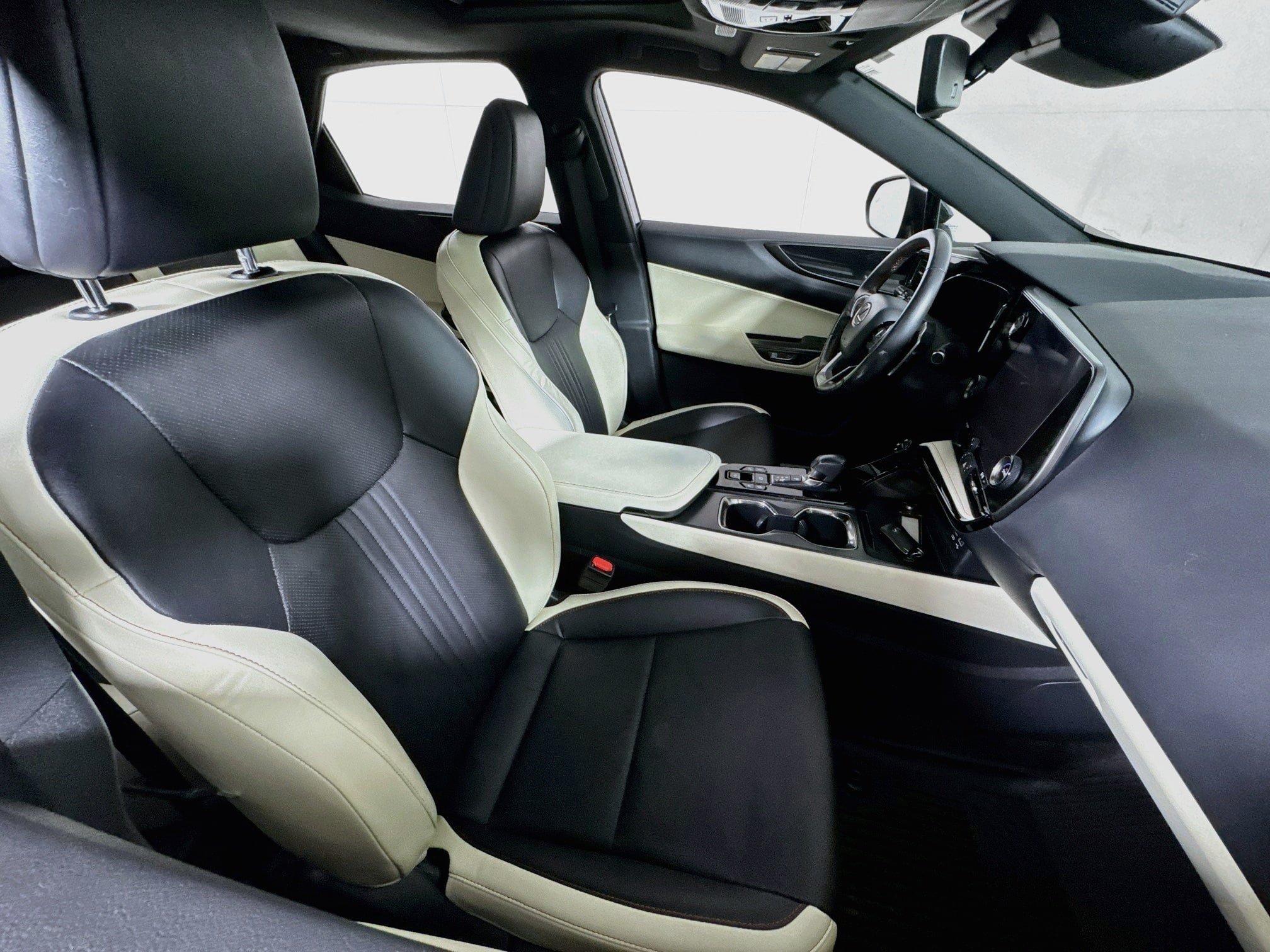 Used 2024 Lexus NX 350 AWD w/ Cold Area Package image 27