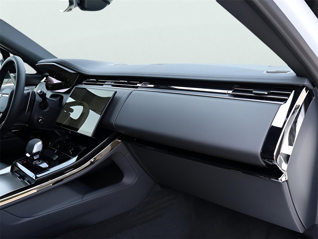 New 2025 Land Rover Range Rover Sport Dynamic SE image 10