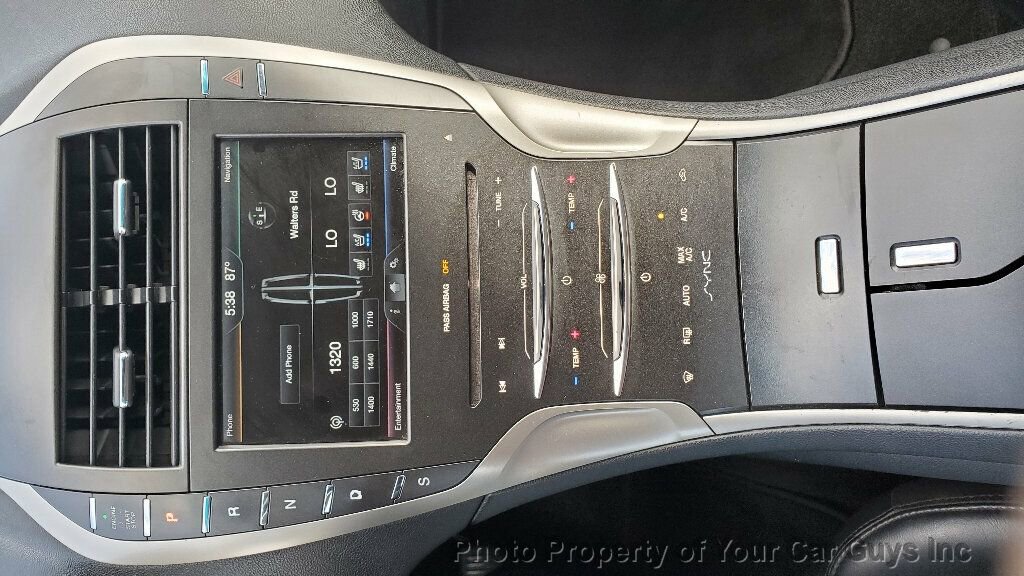 Used 2016 Lincoln MKZ w/ Equipment Group 300A Reserve FWD image 30