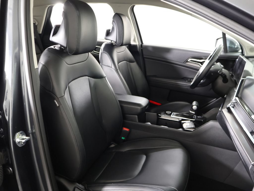 Used 2023 Kia Sportage EX FWD image 30