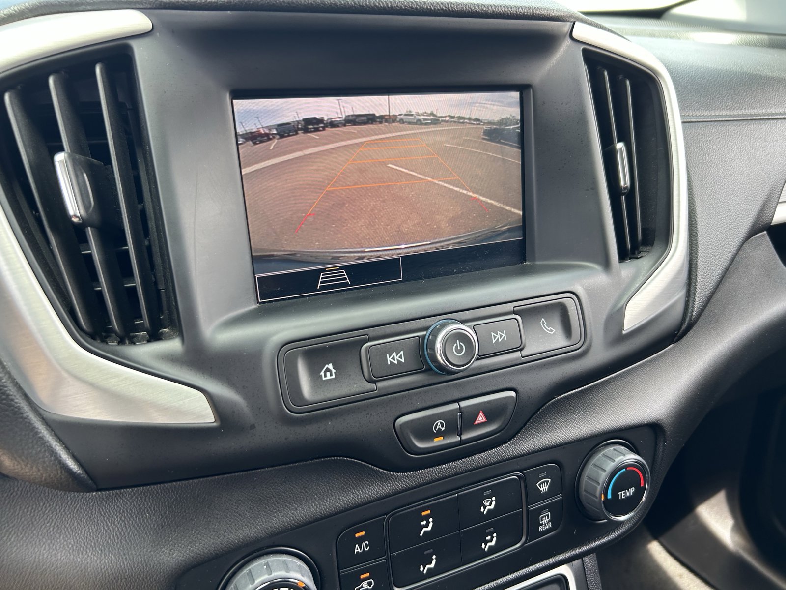Certified 2024 GMC Terrain SLE FWD image 27