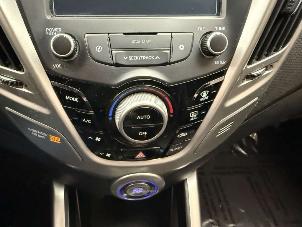 Used 2016 Hyundai Veloster w/ Option Group 03 image 31