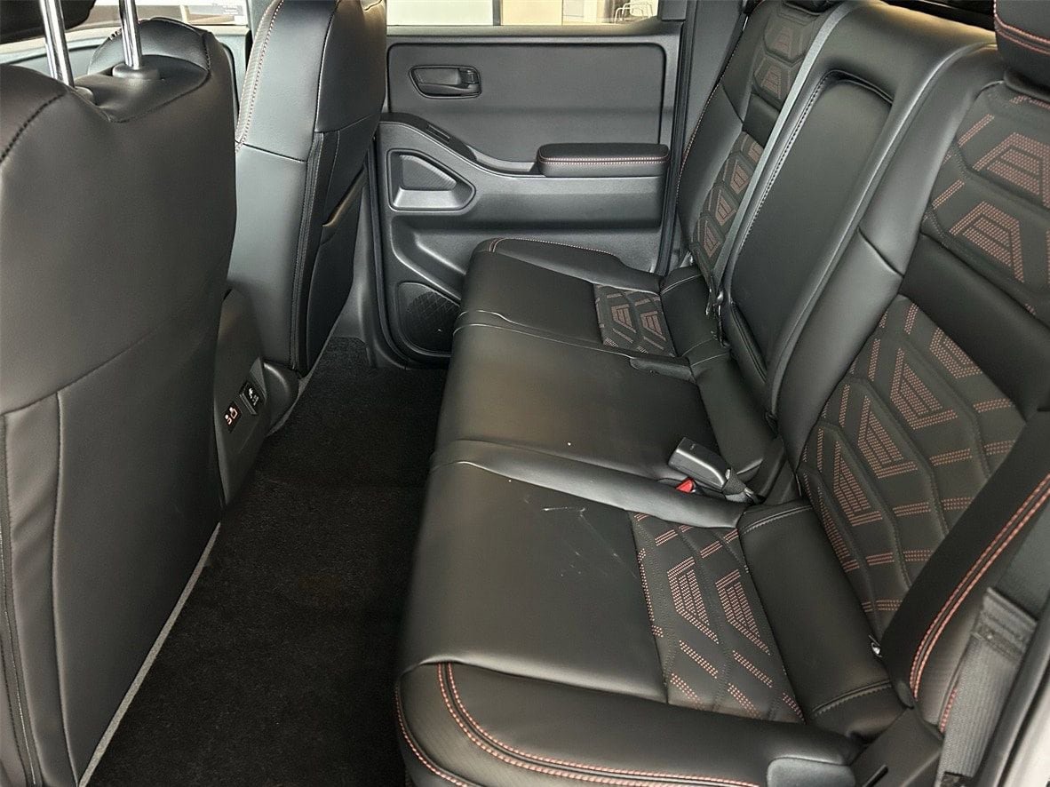 New 2026 Nissan Frontier PRO-4X w/ Pro Premium Package AWD/4WD image 15