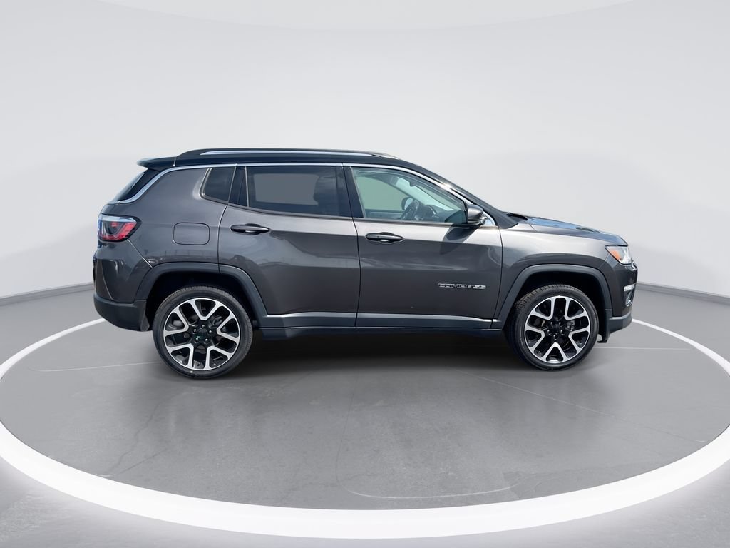 Used 2021 Jeep Compass Limited w/ Elite Exterior Group AWD/4WD image 9